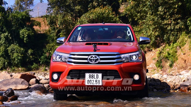 Loạt xe ế ẩm nhất Việt Nam trong tháng 9/2017: Toyota có 2 xe xếp đầu - Ảnh 2.