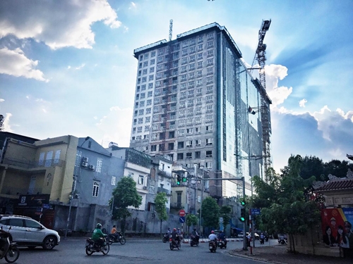 ong-nguyen-duc-chung-co-the-cat-them-tang-nha-8b-le-truc-1