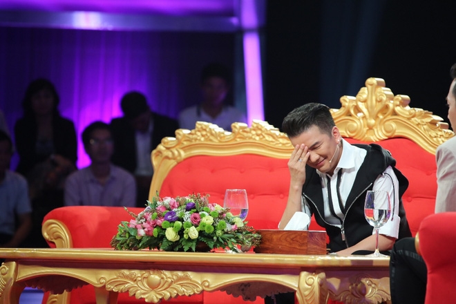 Đàm Vĩnh Hưng trải lòng trong nước mắt: Gia đình túng thiếu từ 10 tuổi, đến giờ vẫn đang trả nợ - Ảnh 4.