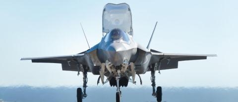 F-35 thang to khi thu dau cac tiem kich NATO 