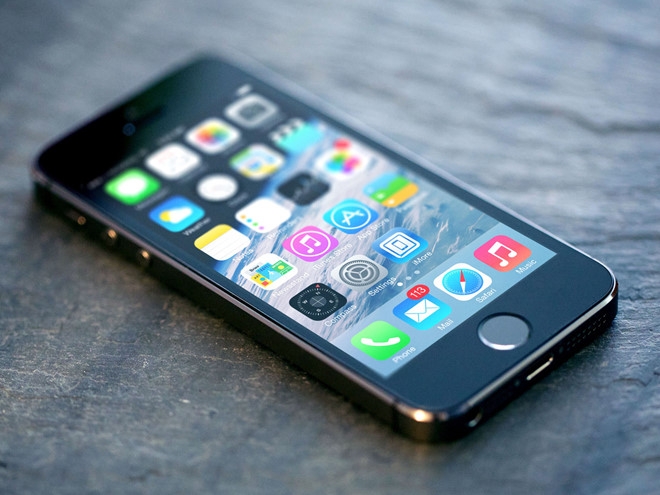 iPhone 5S gia 3 trieu o at tro lai thi truong Viet Nam hinh anh 1