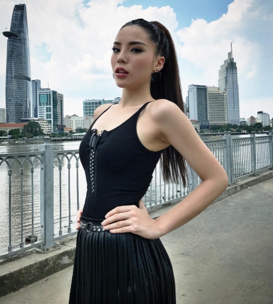 The Look: Phạm Hương - Kỳ Duyên - Minh Tú biến hóa khôn lường qua loạt hình hậu trường
