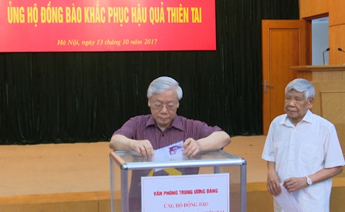 tong-bi-thu-chu-tich-nuoc-quyen-gop-ung-ho-dong-bao-vung-lu