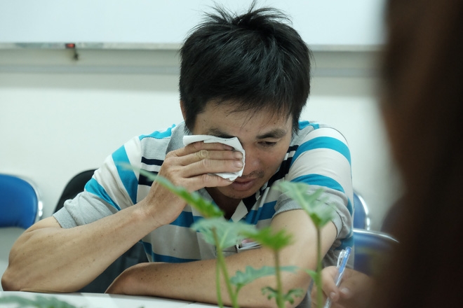 Vợ bụng mang dạ chửa 5 tháng xé lòng chờ ngày chồng trở về đặt tên cho con - Ảnh 7.