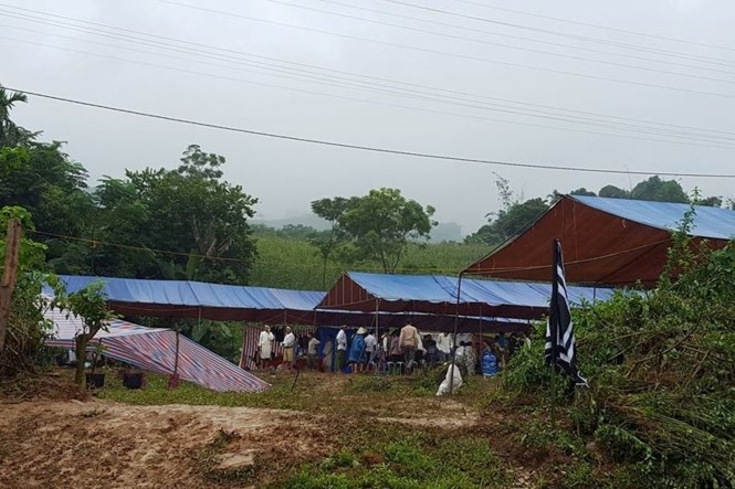 Vụ sạt lở đất ở Hoà Bình: Có thể nổ mìn để tìm kiếm các nạn nhân - ảnh 3