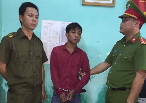 ngu o quan game, nam thanh nien lanh “mua dao” vi bi tra thu nham hinh anh 1