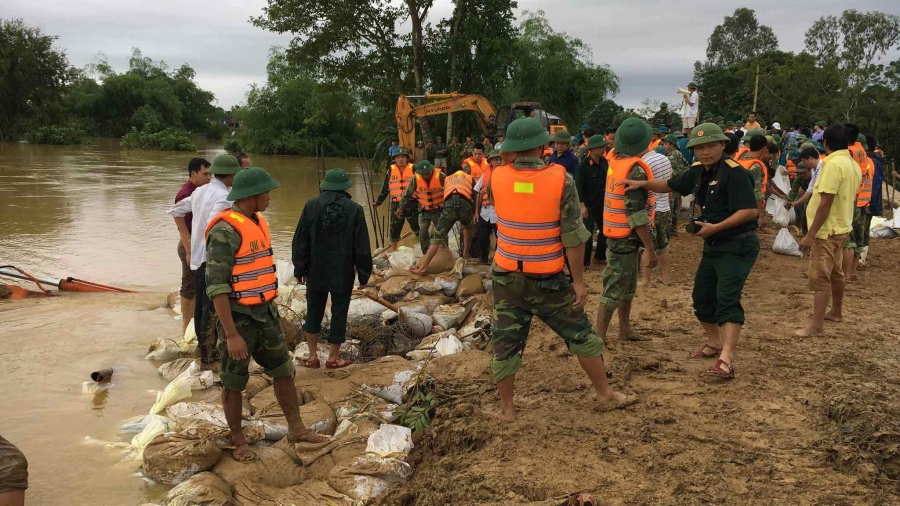 Lũ lụt ở Thanh Hóa, ngập lụt ở Thanh Hóa, mưa lũ, vỡ đê, cứu đê,