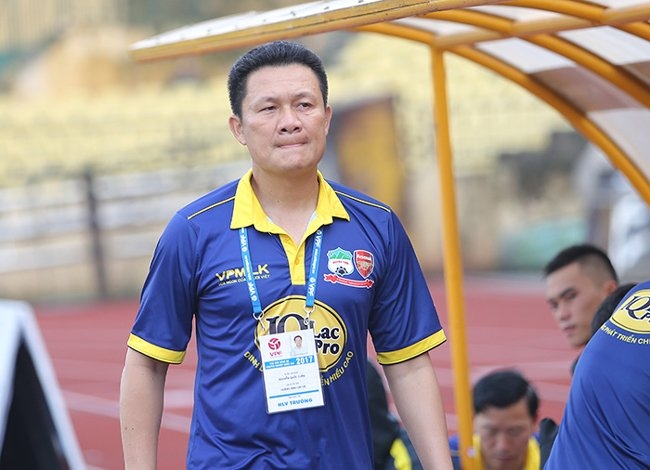 vi sao hagl chua sa thai hlv nguyen quoc tuan? hinh anh 1