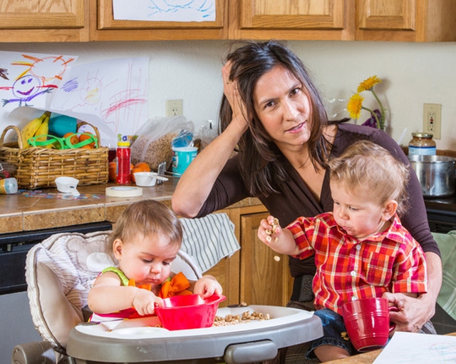  Bận bịu với con nhỏ là nguyên nhân chủ yếu khiến các bà vợ nguội điện 