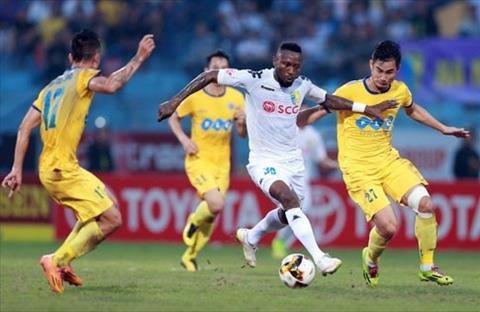 FLC Thanh Hoa dang xep tren DKVD Ha Noi voi 2 diem