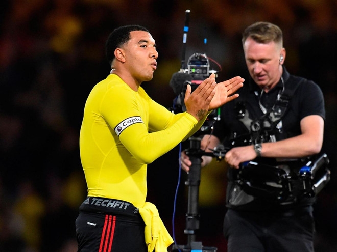 Arsenal bi cau thu Watford che thieu tinh than chien dau hinh anh 1