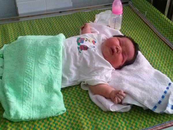 kinh ngac truoc nhung em be vua chao doi da co can nang “khung” nhat viet nam hinh anh 4