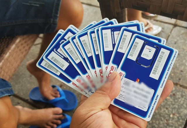 SIM bán tại các điểm công cộng cũng yêu cầu chụp ảnh chân dung và cung cấp thông tin đầy đủ