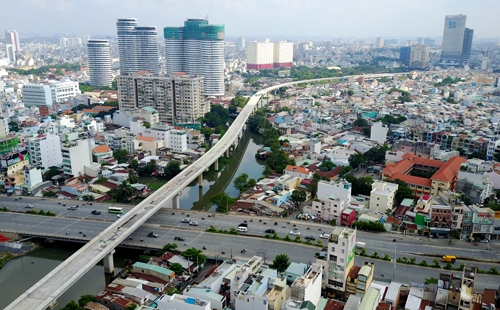 tp-hcm-doi-mat-nhieu-nguy-co-neu-tuyen-metro-so-1-dung-thi-cong-1