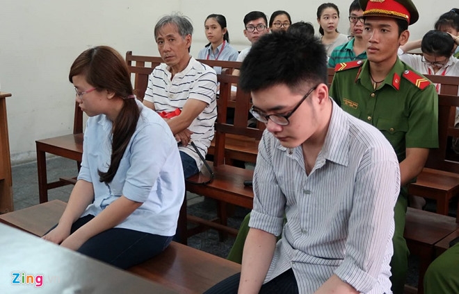 Giam dinh tam than voi nam sinh giet ban dong tinh, phi tang xac hinh anh 1