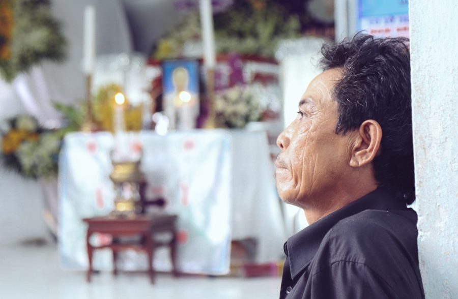 Bố của nam SV HUTECH tử vong: “Long vừa học vừa làm phụ bố mẹ nuôi 2 đứa em, giờ con mất rồi tôi không biết làm sao...” - Ảnh 7.