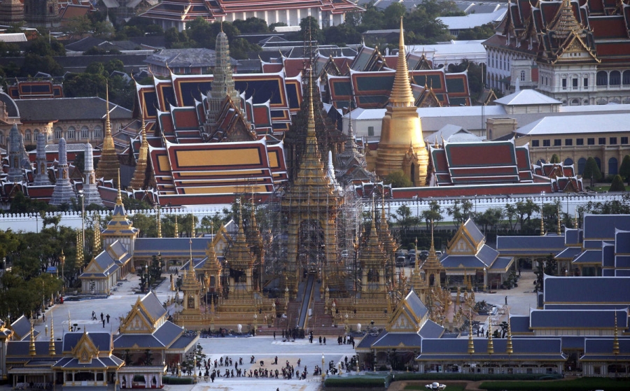 Có gì trong lễ tang 30 triệu USD của cố vương Thái Lan Bhumibol Adulyadej? - Ảnh 3.