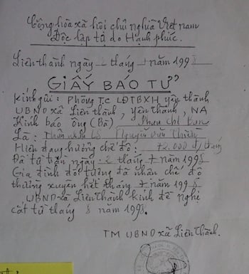 cu-ba-82-tuoi-bi-xa-lam-giay-chung-tu-gan-hai-muoi-nam-truoc