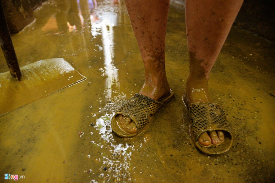 Dọn bùn đất sau 6 ngày sống trên sông hình ảnh 5 Don bun dat sau 6 ngay song tren song hinh anh 5