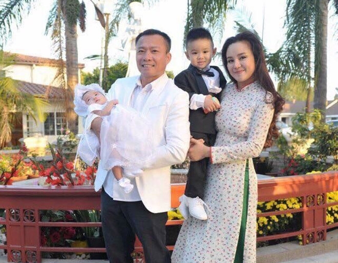 Hé lộ thêm ảnh cưới của Vy Oanh và chồng đại gia - Ảnh 8.