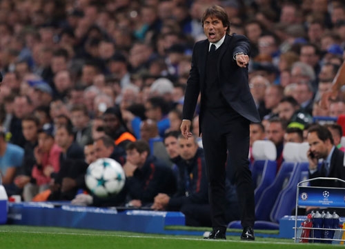 conte-thua-nhan-mac-sai-lam-truoc-roma