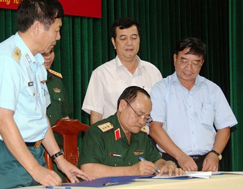 du-an-200-trieu-usd-tren-dat-quoc-phong-o-tp-hcm-bi-dung
