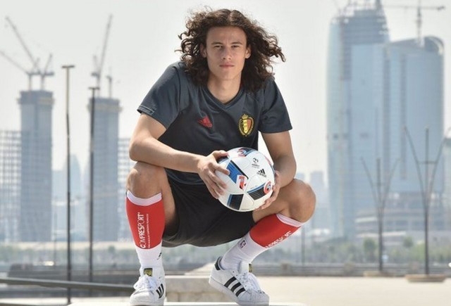 Mile Svilar, 'Courtois moi' va buoc lui tu thien duong xuong dia nguc hinh anh 2