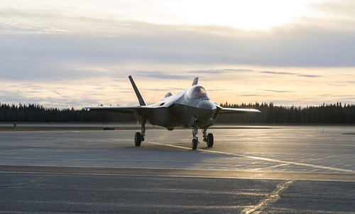 my-thu-nghiem-tiem-kich-f-35-trong-thoi-tiet-lanh-gia