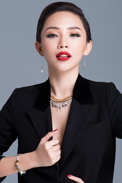 Tóc Tiên liên tục đăng status lấp lửng chuyện bị bầu show quỵt tiền gần nửa năm chưa trả? - Ảnh 4.