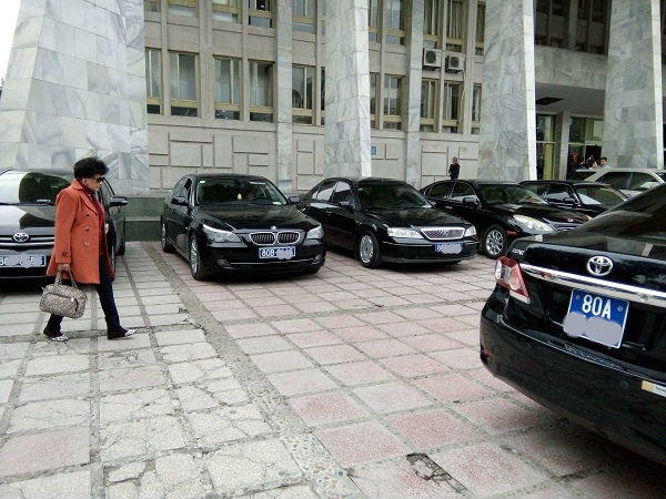 Bộ Tài chính đang quyết liệt thực hiện chính sách thanh lý tài sản và chế độ khoán kinh phí xe công vụ cho công chức, lãnh đạo Bộ (ảnh minh hoạ)