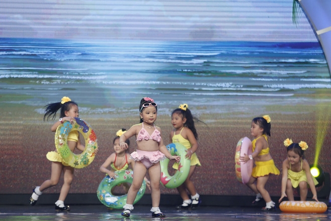 Lại Văn Sâm sửng sốt vì suýt tự thắt cố trên sân khấu Little big shots - Ảnh 6.