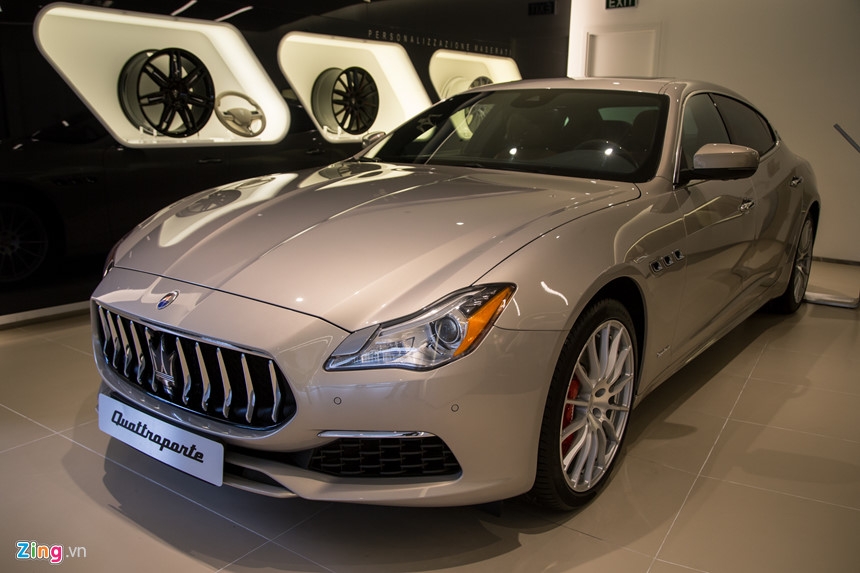 Maserati Quattroporte GranLusso gia hon 8 ty tai Viet Nam hinh anh 1