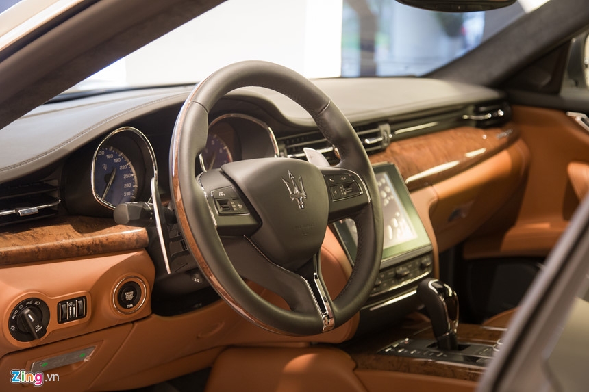 Maserati Quattroporte GranLusso gia hon 8 ty tai Viet Nam hinh anh 7