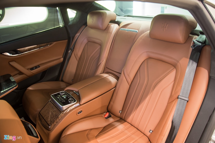 Maserati Quattroporte GranLusso gia hon 8 ty tai Viet Nam hinh anh 11