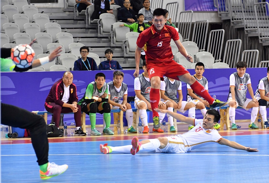 Futsal Viet Nam thang chu nha Trung Quoc 4-3 o cup tu hung hinh anh 5