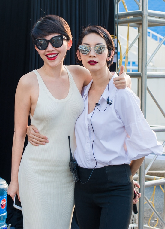 toc-tien-hoang-touliver-van-than-thiet-du-vuong-tin-don-chia-tay-1