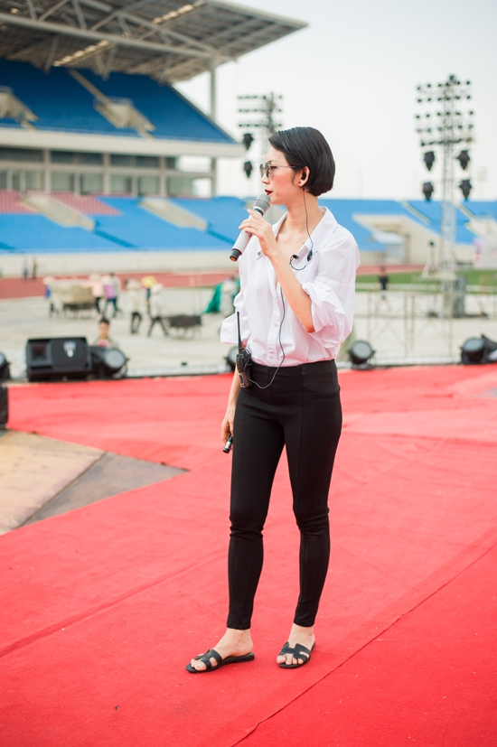 toc-tien-hoang-touliver-van-than-thiet-du-vuong-tin-don-chia-tay-8