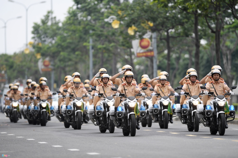 Dan xe dac chung tap luyen bao ve APEC hinh anh 4