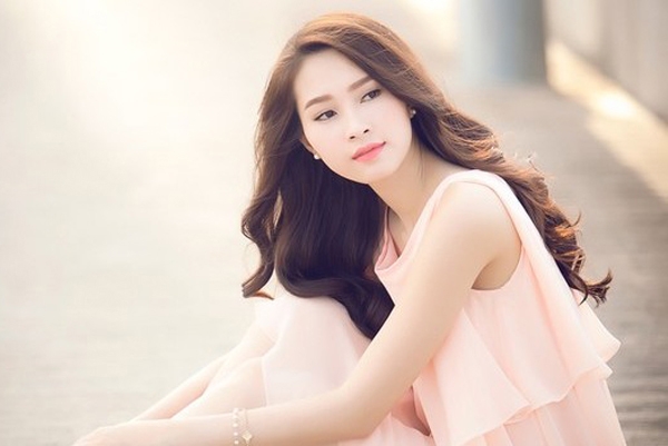 Hoa hậu Đặng Thu Thảo