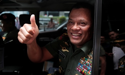 tong-tu-lenh-quan-doi-indonesia-bi-cam-nhap-canh-vao-my