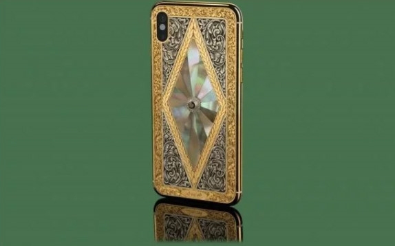 Nhung chiec iPhone X sang chanh ma vang, kham kim cuong hinh anh 6