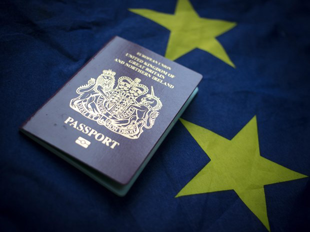 Dừng nhập cảnh khách du lịch thuộc khu vực Schengen và Anh