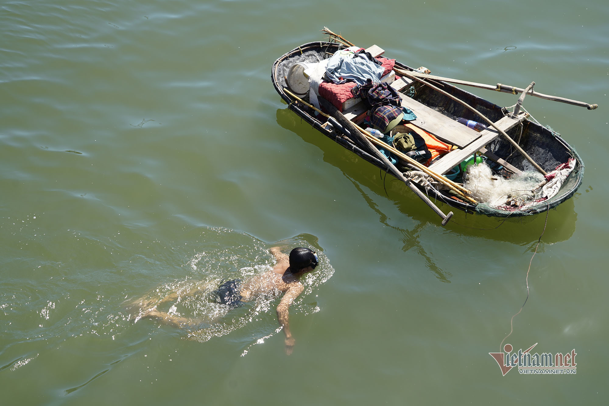 Người lao động phố biển Hạ Long vật lộn với cái nắng 'cháy da, cháy thịt' - 3