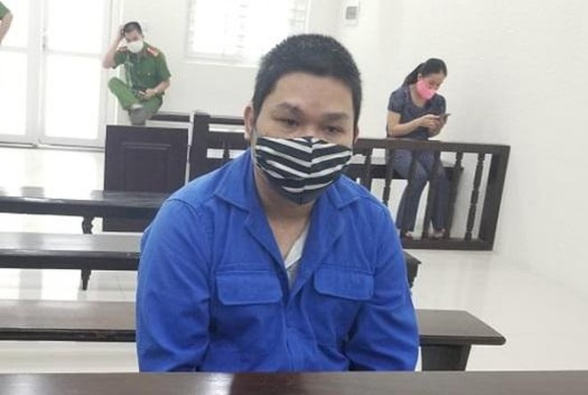 Phát bệnh tâm thần, chém chết chú họ và đâm trọng thương hàng xóm Phát bệnh tâm thần, chém chết chú họ và đâm trọng thương hàng xóm
