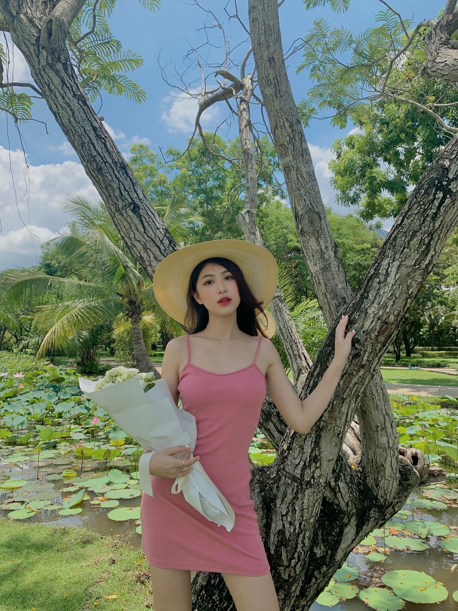 Hình tượng mà Nguyên hướng đến trong công việc là người luôn đúng giờ giấc, nghiêm túc trong công việc và làm việc hết mình. Ảnh: FBNV