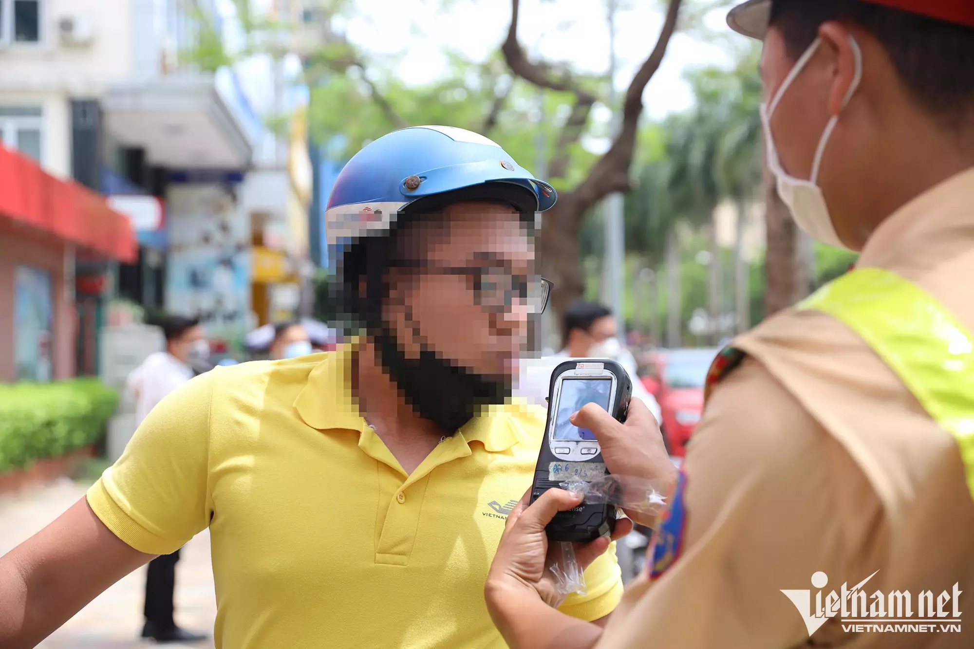 Tổ công tác phát hiện hàng loạt người vi phạm