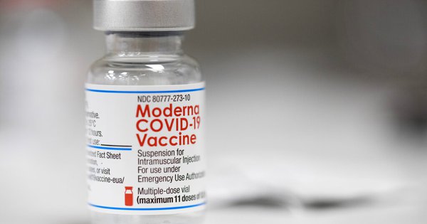 Moderna kiện Pfizer và BioNTech vì 'đánh cắp công nghệ vắc-xin Covid-19' Moderna kiện Pfizer và BioNTech vì 'đánh cắp công nghệ vắc-xin Covid-19'