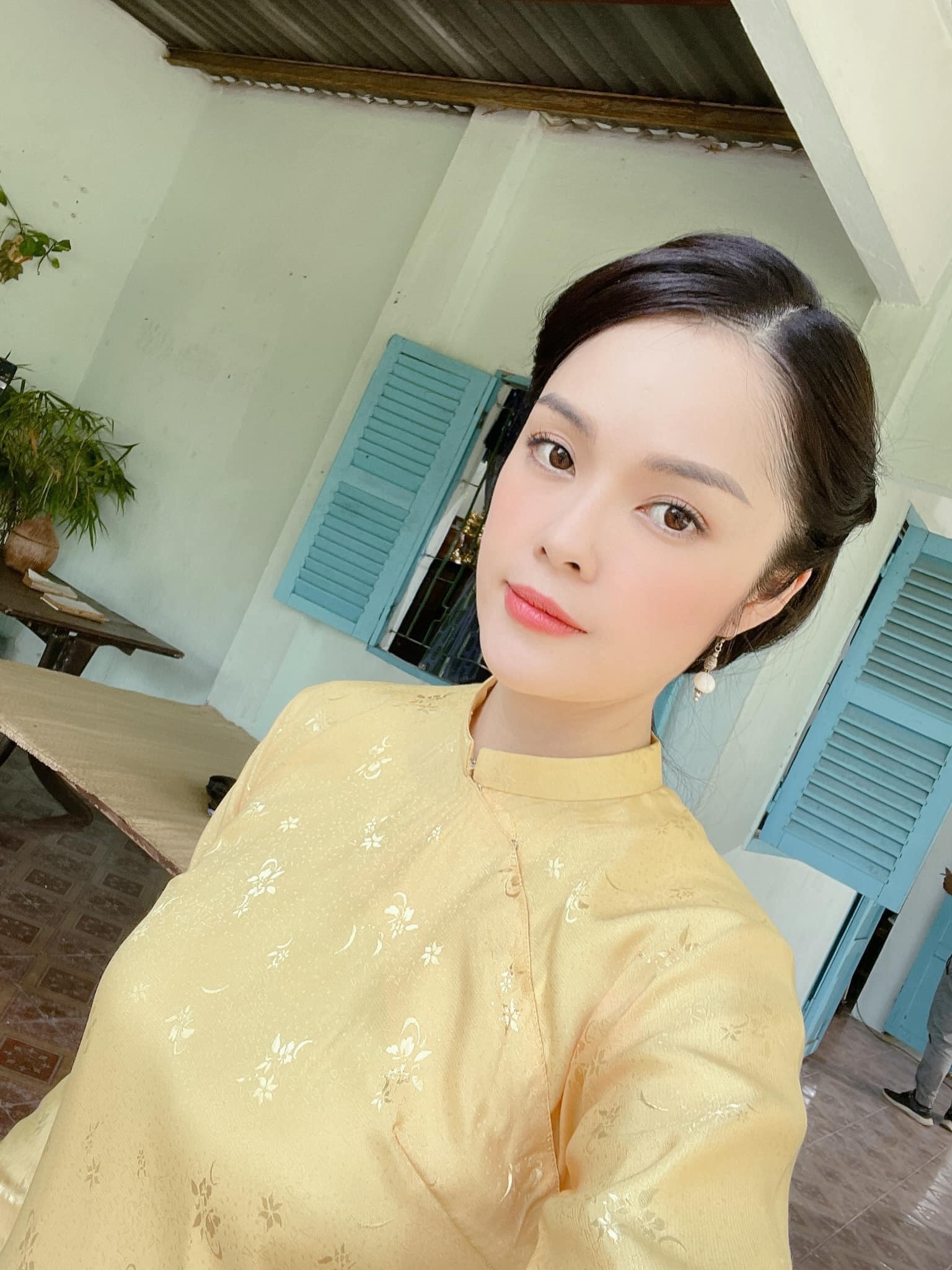 Dương Cẩm Lynh khóc nức nở vì bị cắt vai diễn giữa ồn ào nợ 6 tỷ, đạo diễn Phương Điền nói gì? - 2