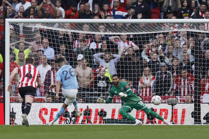 Riyad Mahrez lập hat-trick, Man City hạ Sheffield United vào chung kết FA Cup - 3