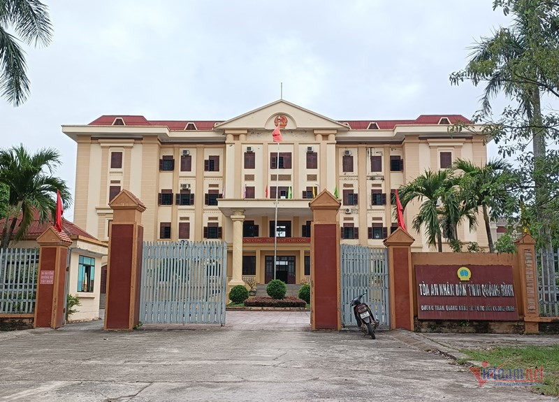 'Siêu lừa' Lan Anh: 8 lần xin hoãn thi hành án, 6 lần mang thai không sinh con 'Siêu lừa' Lan Anh: 8 lần xin hoãn thi hành án, 6 lần mang thai không sinh con